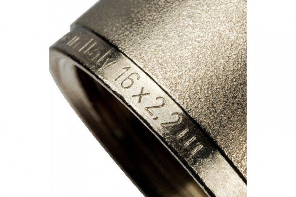 Фитинг компрессионный для труб PE-X 16х2,2х3/4" STOUT
